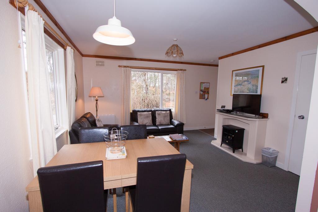 Tullochwood Lodges Forres Exterior photo